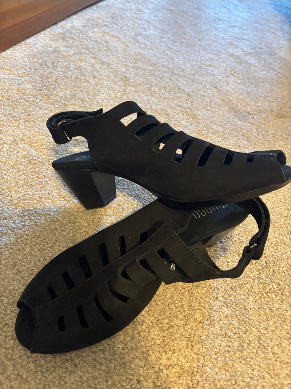 Munro Black Cutout Slingback Heels